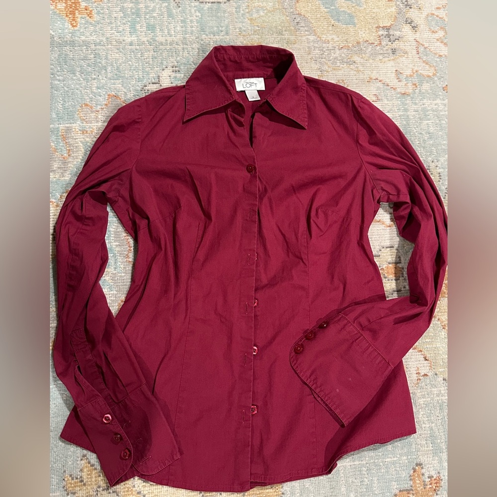Ann Taylor Loft size 2 red button down shirt